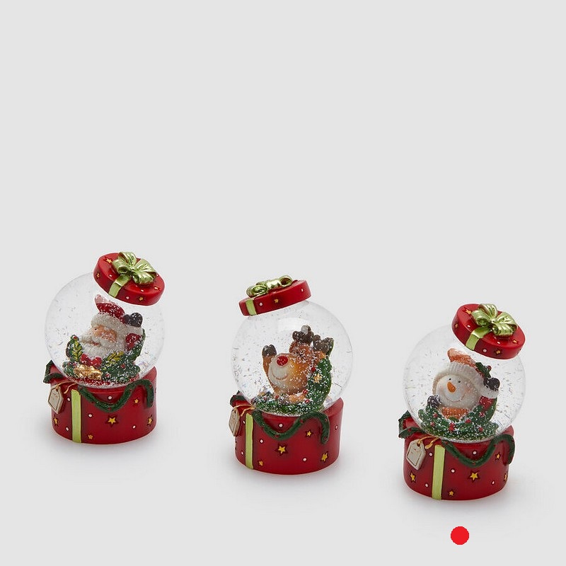 Boule de neige di Natale a forma di pacco regalo con pupazzo di neve